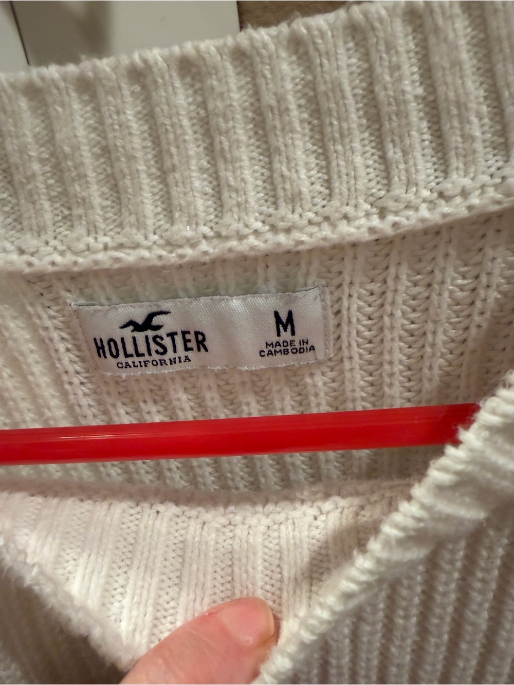 Hollister Men’s Off-White Ribbed Crewneck Sweater